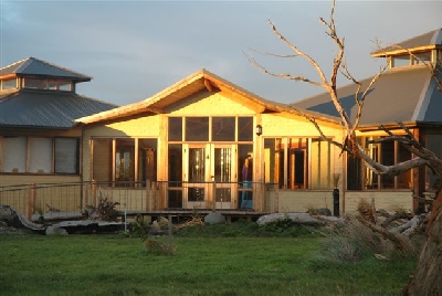 Great Ocean Ecolodge - Conservation Ecology Centre 